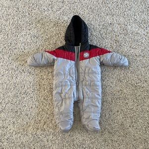 Babies R Us.Gray Snowsuit  Hood Winter Zip Up sz Infant 3-6M